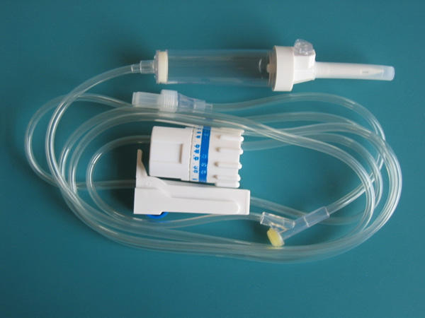 IV SET with flow regulator